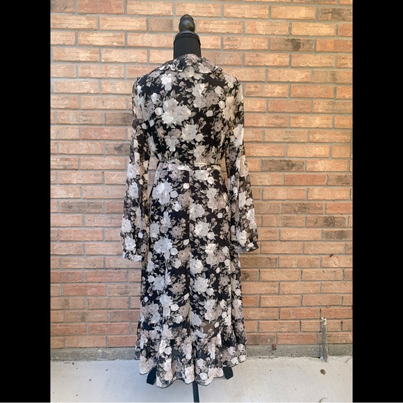 Ontwelfth Black/Gray/Taupe Floral Wraparound Dress (M) - Picture 4 of 7